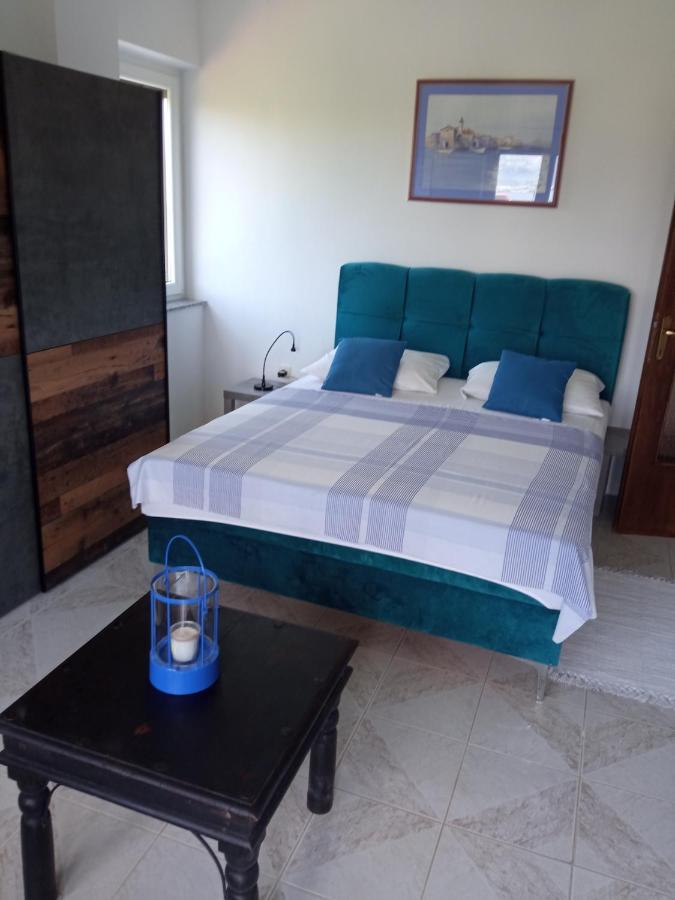 Apartman Kacic Sveti Ivan Dobrinjski Exterior foto